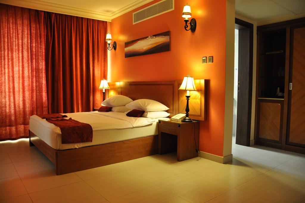 La Rosa Hotel By Brother International Mascate Extérieur photo