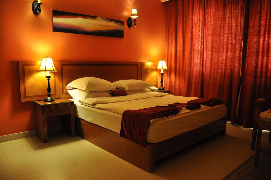La Rosa Hotel By Brother International Mascate Extérieur photo