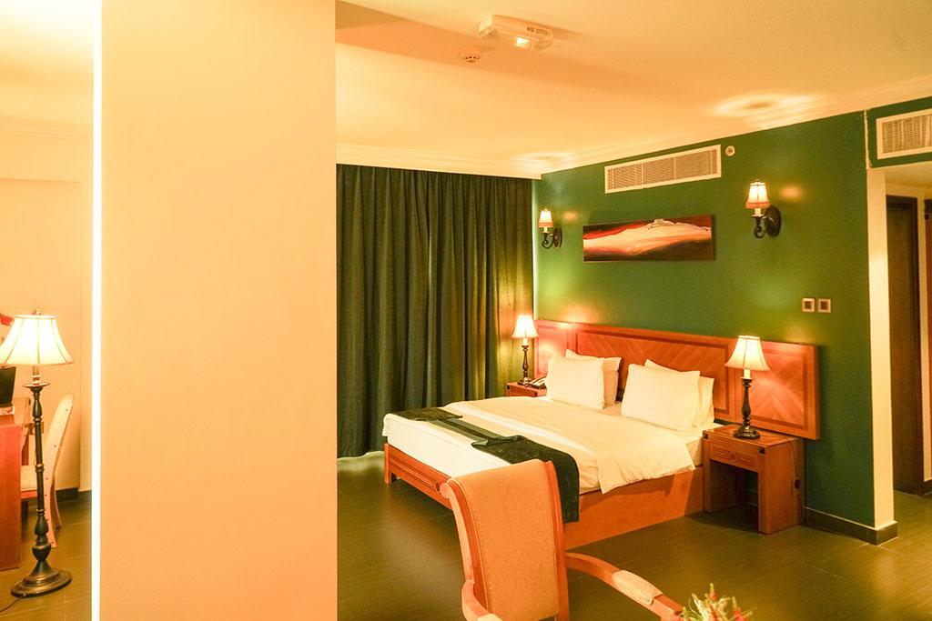 La Rosa Hotel By Brother International Mascate Extérieur photo